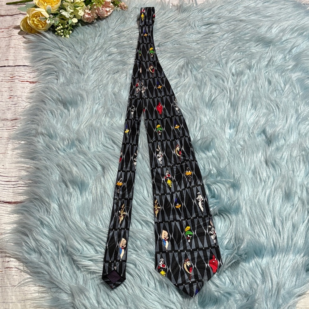 Vintage 90s Warner Bros Studio Store Silk Grey Black Character Tie